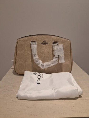 Authentic coach savannah - authentic,