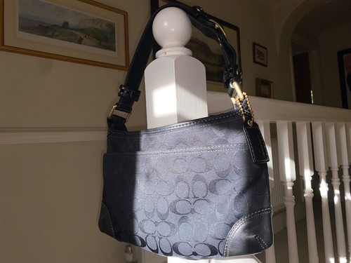 Coach black signature shoulder - black,