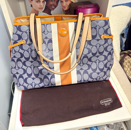 Coach signature logo - coach,