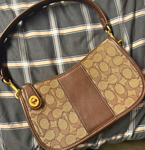 Coach signature monogram - signature,