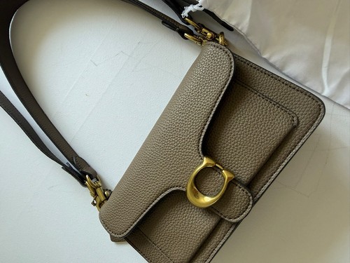 Coach grey pebbled - coach,